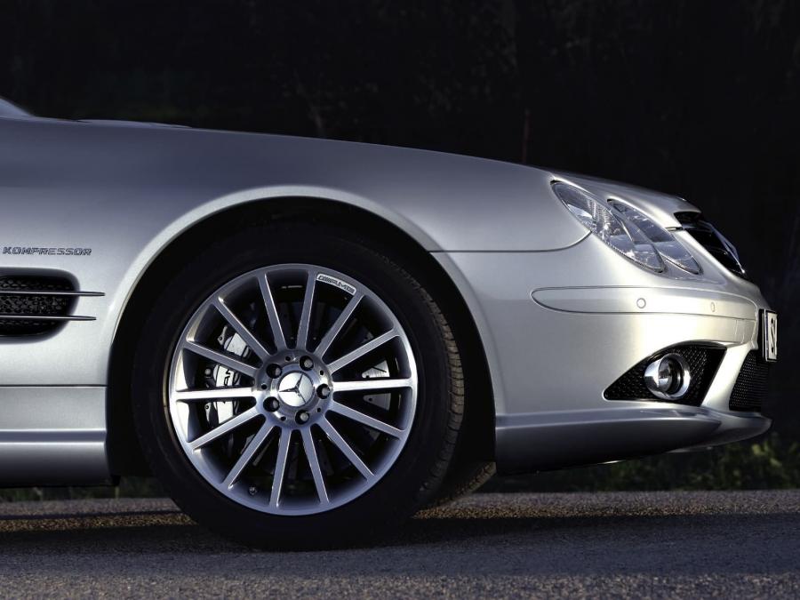  Mercedes-Benz SL55 AMG 2006 года  (фото 53 из 69)